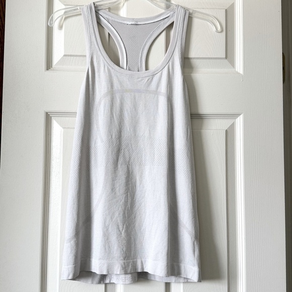 lululemon athletica Tops - Lululemon Racerback Tank Top Women 8 workout Running Oatmeal